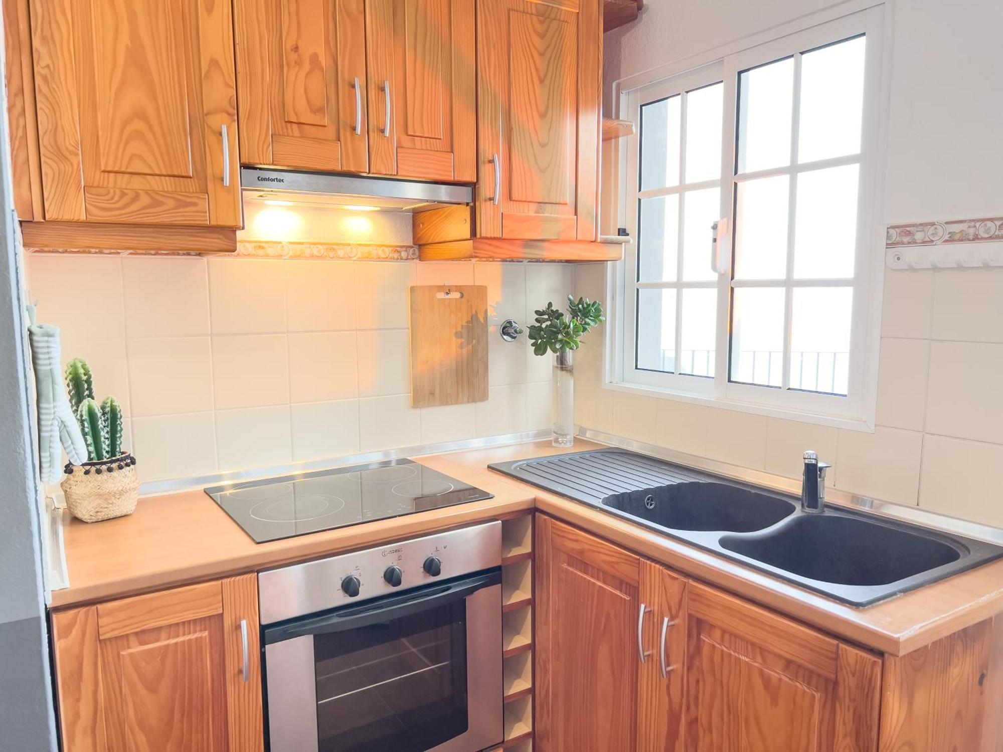 Calheta Bay View House - Family And Group Holiday home *